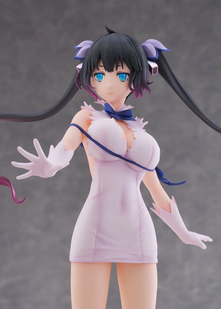 PREORDINE+ 08/2027 Is It Wrong to Try to Pick Up Girls in a Dungeon? V PVC Figure 1/7 Hestia Divinity Unleashed Ver. 24 cm