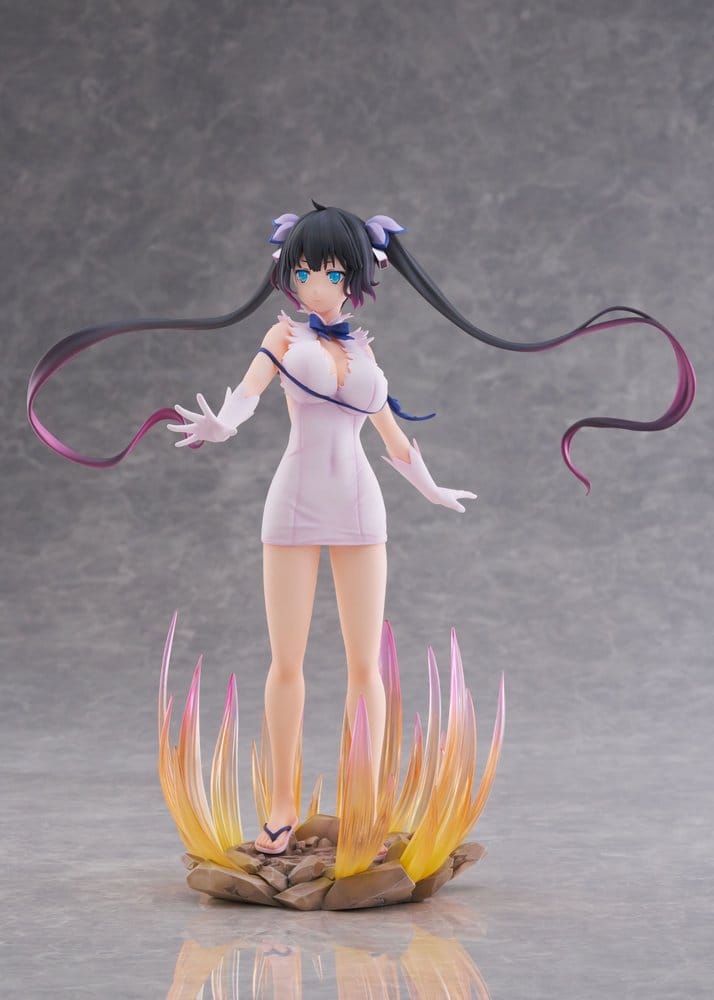 PREORDINE+ 08/2027 Is It Wrong to Try to Pick Up Girls in a Dungeon? V PVC Figure 1/7 Hestia Divinity Unleashed Ver. 24 cm