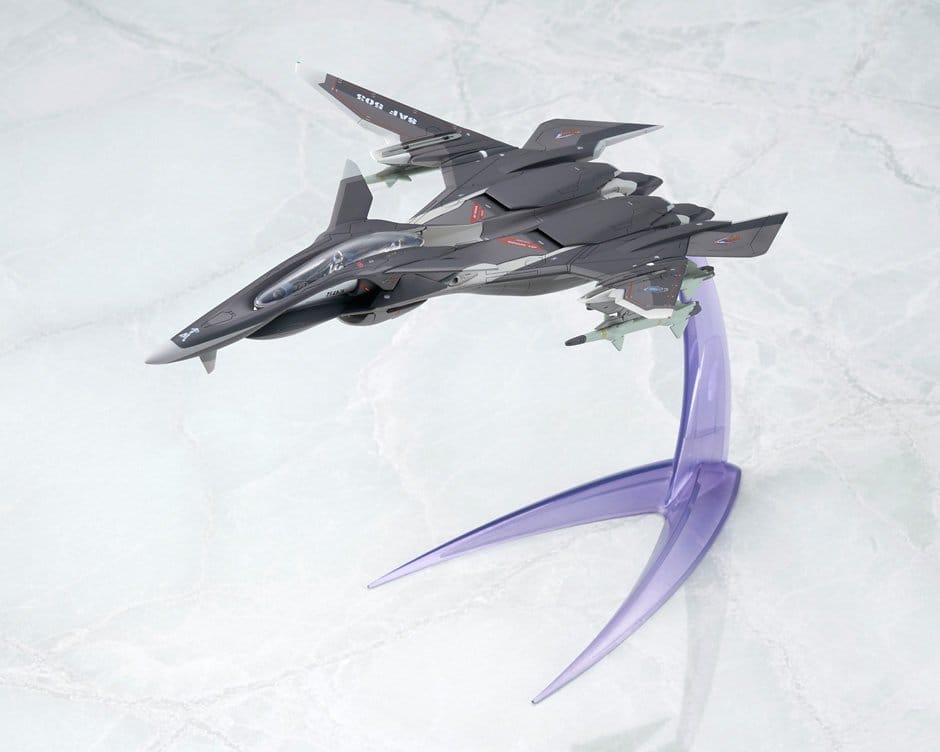 PREORDINE+ 10/2027 Yukikaze Fairy Air Force Tactical Reconnaissance Model Kit 1/100 FFR-41MR Mave Yukikaze Renewal Ver. 19 cm