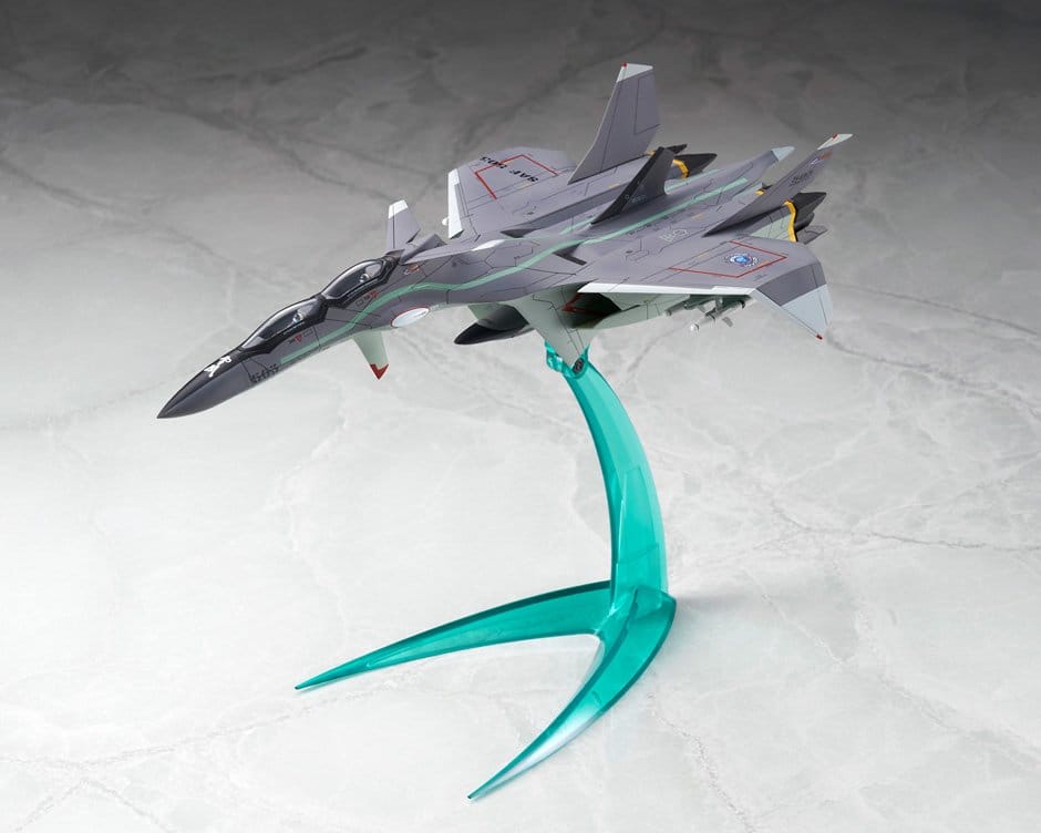 PREORDINE+ 11/2027 Yukikaze Fairy Air Force Tactical Reconnaissance Model Kit 1/100 FFR-31MR/D Super Sylph Yukikaze Renewal Ver. 22 cm