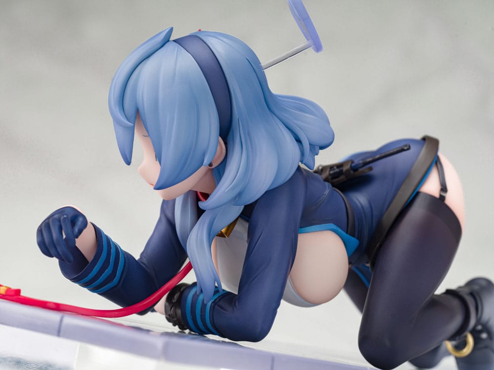 SU ORDINAZIONE Blue Archive PVC Statue 1/7 Ako Memorial Lobby Ver. 23 cm