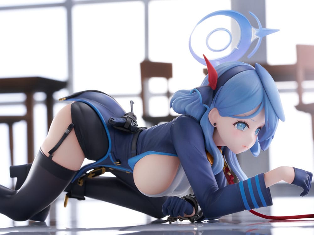 SU ORDINAZIONE Blue Archive PVC Statue 1/7 Ako Memorial Lobby Ver. 23 cm