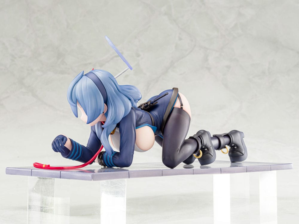 SU ORDINAZIONE Blue Archive PVC Statue 1/7 Ako Memorial Lobby Ver. 23 cm