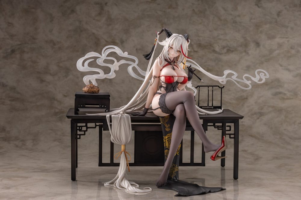 PREORDINE+ 08/2025 Azur Lane Agir Golden Dragon Among Auspicious Clouds Ver. 22 cm Statue 1/6