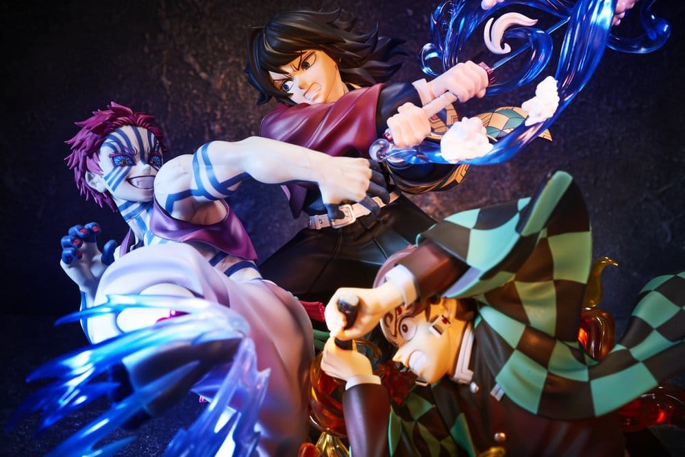 PREORDINE+ 07/2027 Demon Slayer: Kimetsu no Yaiba PVC Figure Tanjiro Kamado & Giyu Tomioka & Akaza 13 cm