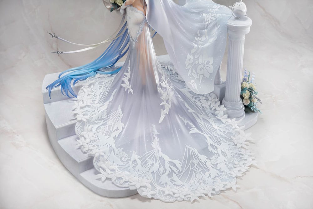 PREORDINE CHIUSO 03/2025 Azur Lane PVC Statue 1/7 New Jersey Snow-White Ceremony Ver. 35 cm (PREORDINE NON CANCELLABILE)