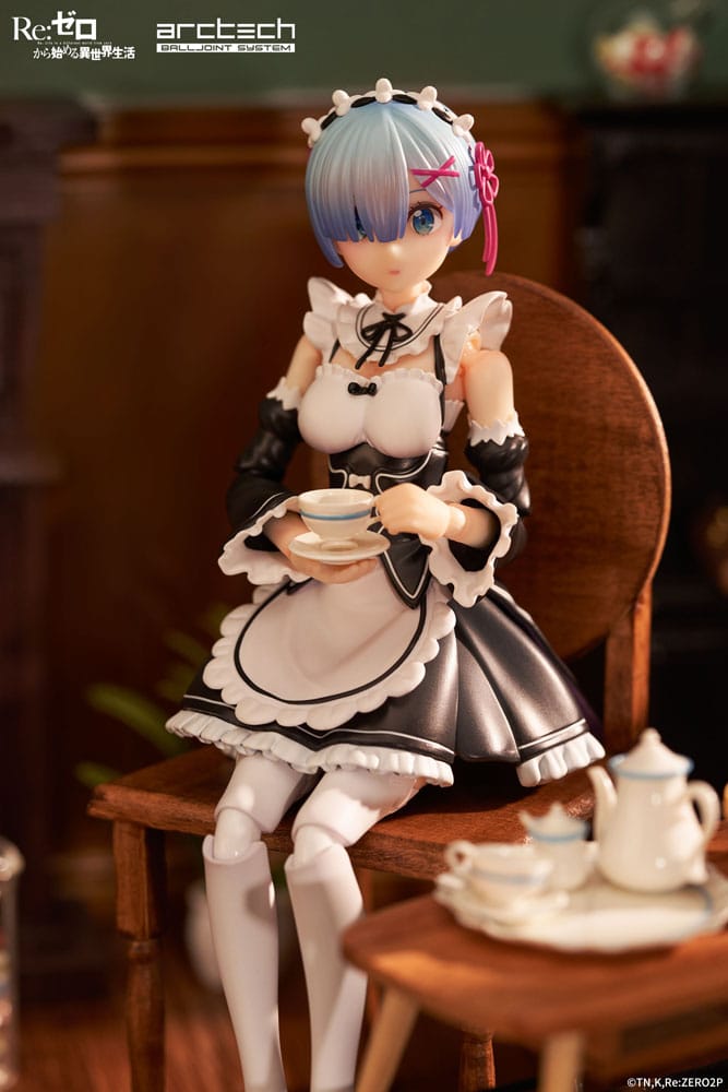 PREORDINE CHIUSO 12/2025 Re:Zero Starting Life in Another World Arctech Posable Series Action Figure 1/8 Rem 20 cm (PREORDINE NON CANCELLABILE)