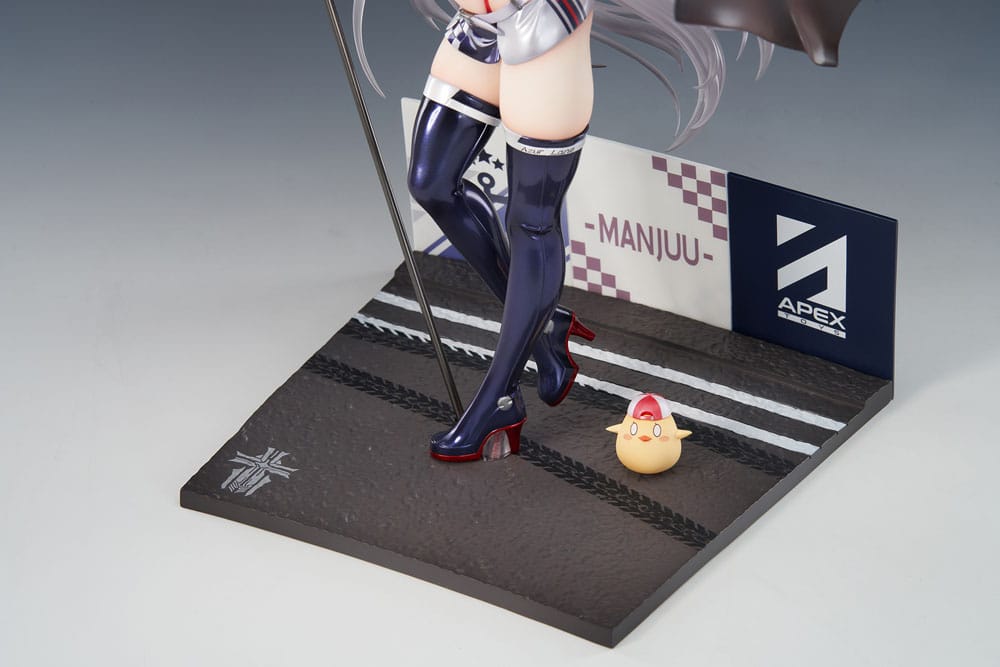 PREORDINE ESAURITO Azur Lane PVC Statue 1/7 Prinz Eugen Final Lap Ver. 30 cm