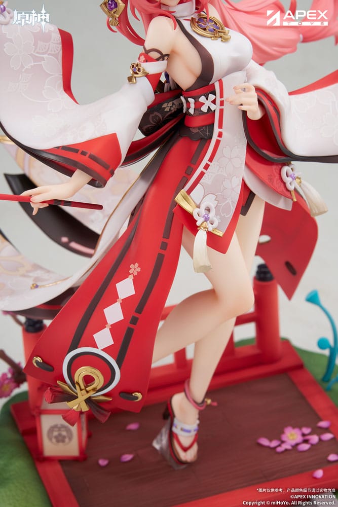 PREORDINE 08/2026 Genshin Impact PVC Statue 1/7 Yae Miko Astute Amusement Ver. 28 cm (PREORDINE NON CANCELLABILE)