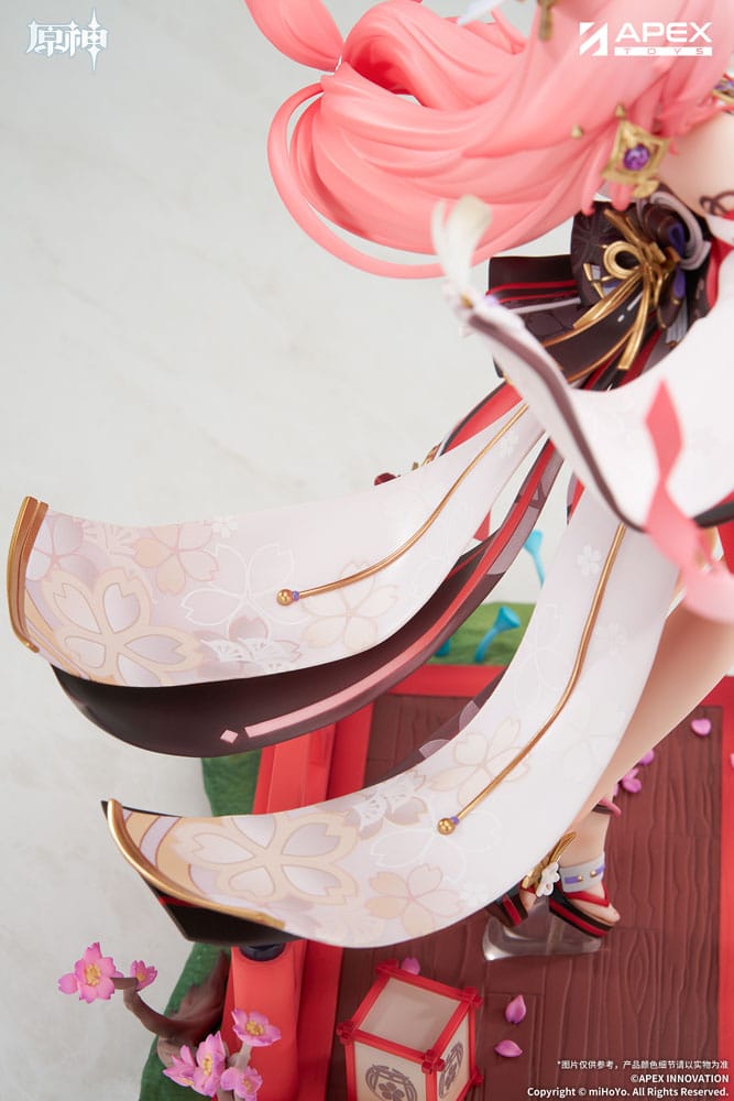 PREORDINE 08/2026 Genshin Impact PVC Statue 1/7 Yae Miko Astute Amusement Ver. 28 cm (PREORDINE NON CANCELLABILE)