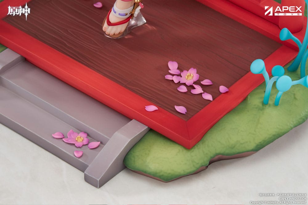 PREORDINE 08/2026 Genshin Impact PVC Statue 1/7 Yae Miko Astute Amusement Ver. 28 cm (PREORDINE NON CANCELLABILE)