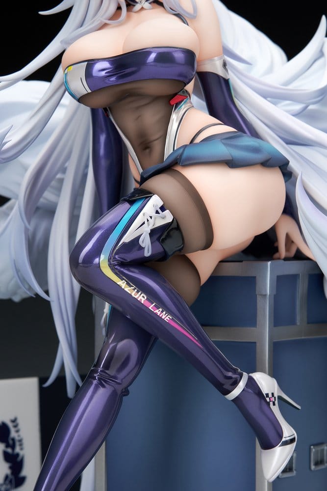 PREORDINE+ 04/2027 (NON CANCELLABILE) Azur Lane PVC Figure 1/7 Shinano Moonlit Chrome Ver. Acrylic Special Edition w/Display 25 cm