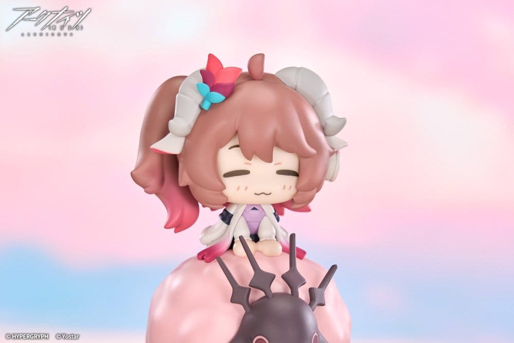 PREORDINE+ 08/2027 Arknights HappyShake PVC Figure Eyjafjalla the Hvit Aska 11 cm
