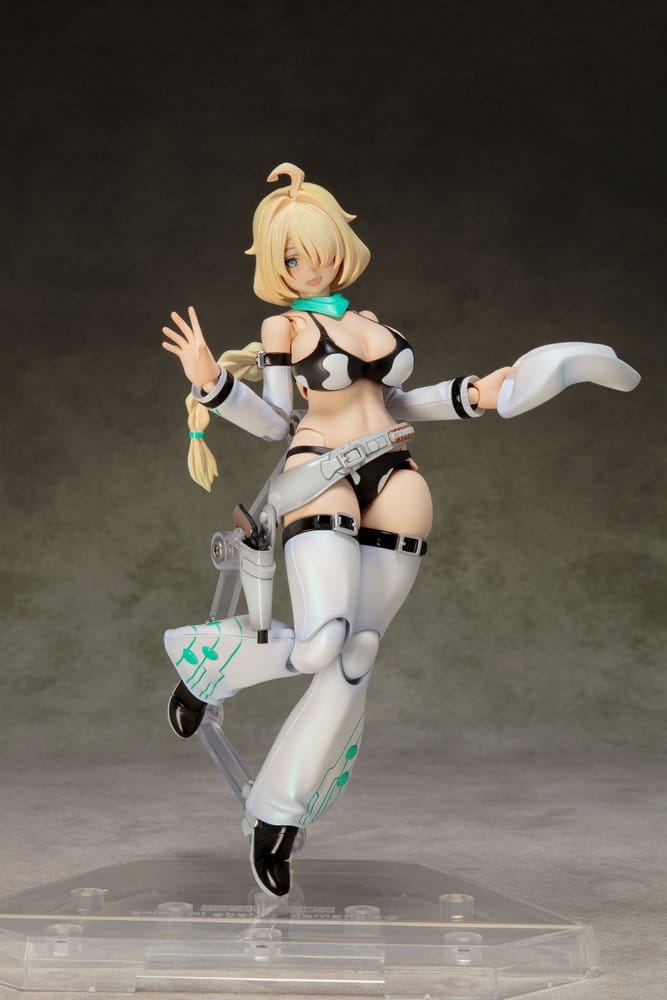 PREORDINE+ 05/2027 Original Character Plastic Model Kit AlienDress Quatre 16 cm