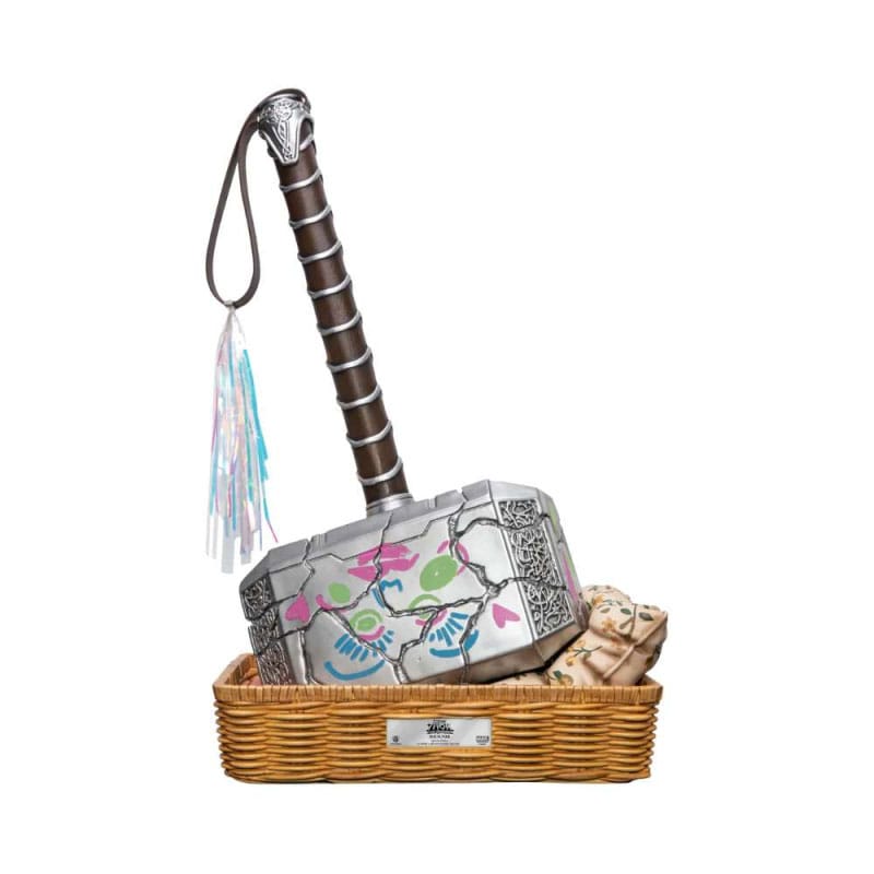 AUF BESTELLUNG HERGESTELLT: Marvel: Thor Love and Thunder – Mjolnir Love Version, Statue im Maßstab 1:1 *SONDERPREIS*