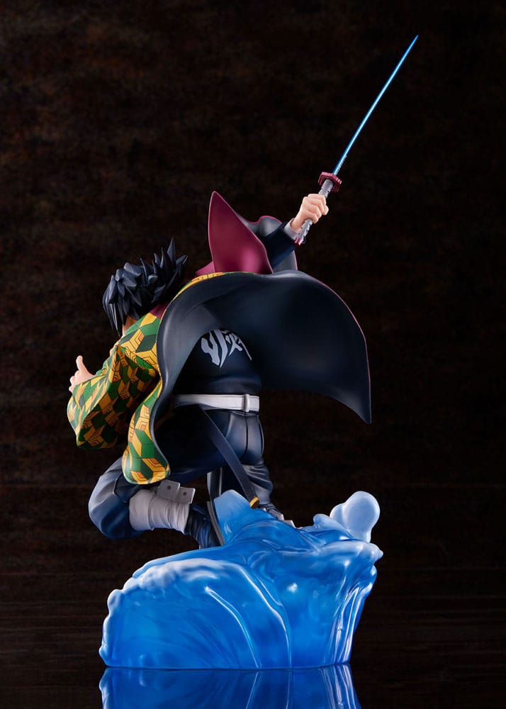 PREORDINE ESAURITO  Demon Slayer: Kimetsu no Yaiba Statue 1/8 Giyu Tomioka 27 cm
