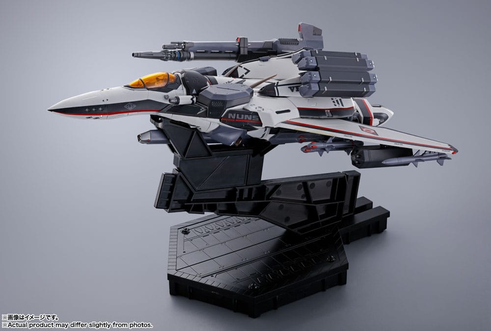 PREORDINE ESAURITO  Macross Frontier DX Chogokin Action Figure VF-171EX Armored Nightmare Plus (Alto Saotome Usw) Revival Ver. 30 cm