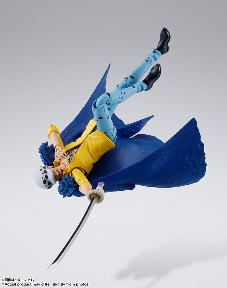 PREORDINE ESAURITO One Piece S.H. Figuarts Action Figure Trafalgar Law -The Raid on Onigashima- 16 cm