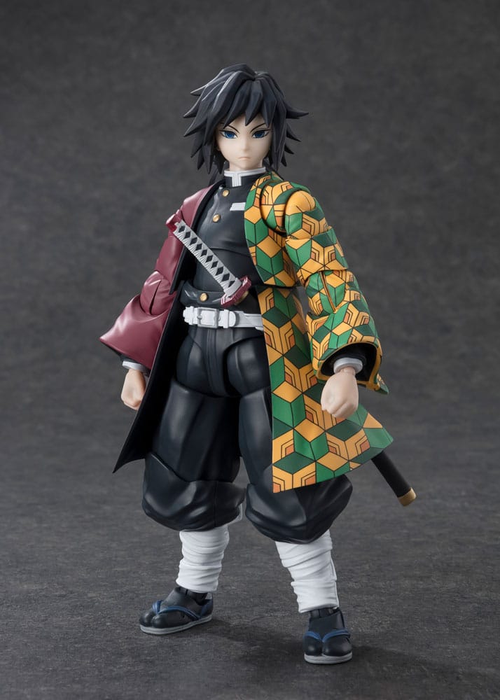 PREORDINE+ CHIUSO 01/2027 Demon Slayer: Kimetsu no Yaiba S.H. Figuarts Action Figure Giyu Tomioka 15 cm