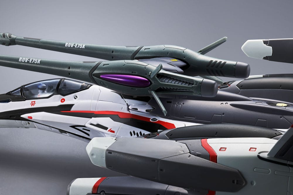 PREORDINE CHIUSO 08/2025 Macross Frontier DX Chogokin Action Figure Tornado Messiah Valkyrie Alto Saotome Use Revival Ver. 25 cm (PREORDINE NON CANCELLABILE)