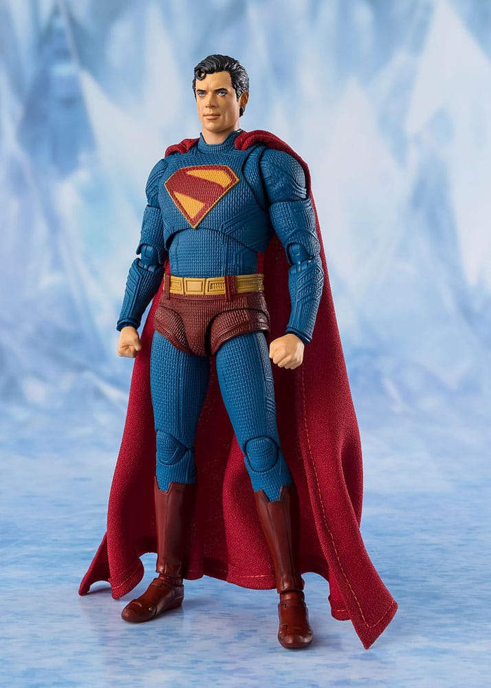 SU ORDINAZIONE Superman 2025 S.H.Figuarts Action Figure Superman 16 cm ESAURITO