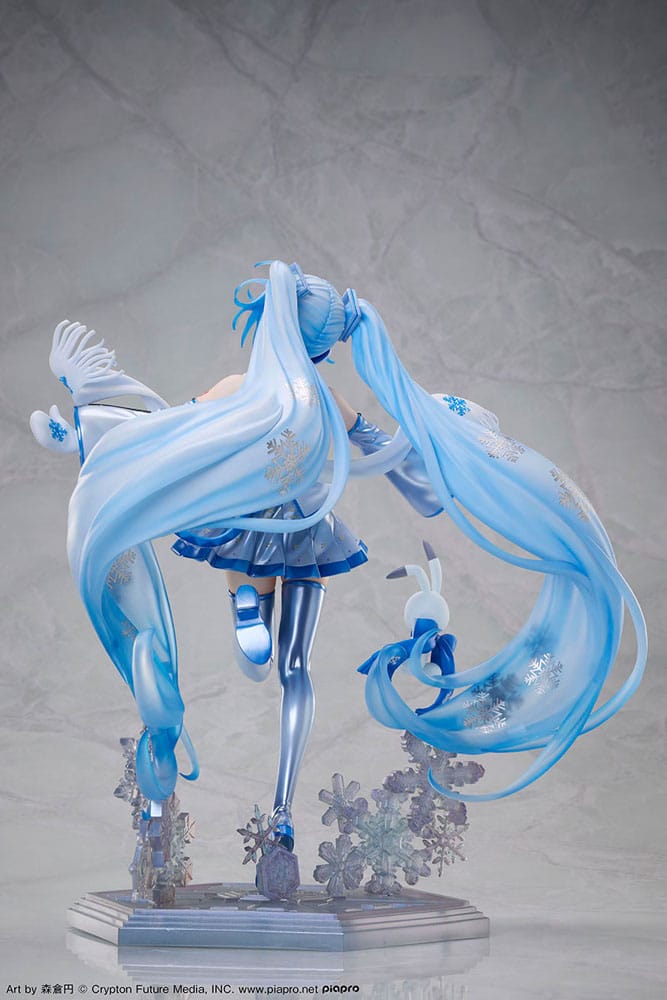 PREORDINE 04/2026 Character Vocal Series 01: Hatsune Miku Statue 1/7 Hatsune Miku Sky Town 10th Anniversary Ver. 25 cm   (PREORDINE NON CANCELLABILE)