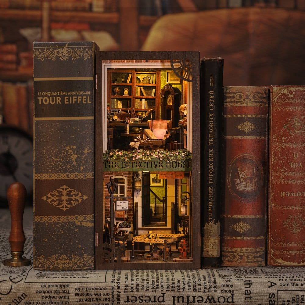 🧪 LAB | SU ORDINAZIONE Book Nook Rose Detective Agency 23 x 11 cm  