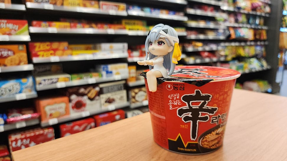 SU ORDINAZIONE Goddess of Victory: Nikke Cup Noodle Holder PVC Statue Modernia 8 cm       