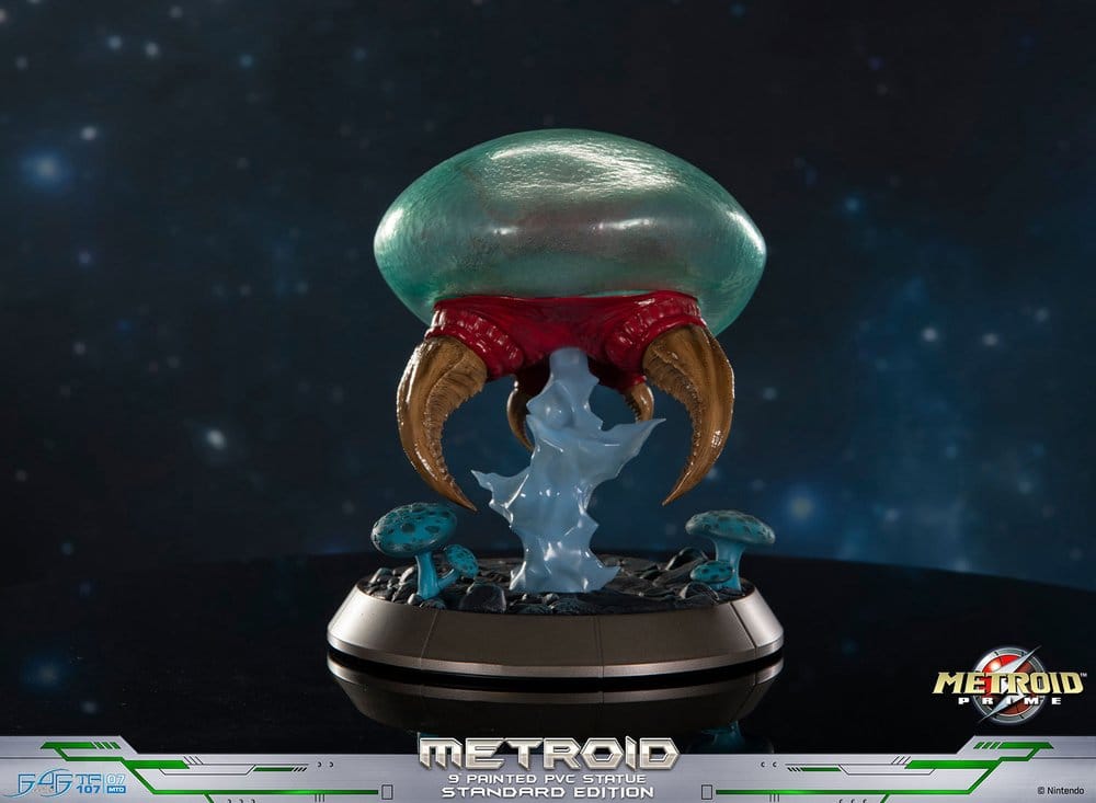 PREORDINE+ 06/2027 Metroid Prime PVC Figure Metroid (Standard) (Glow in the Dark) 21 cm