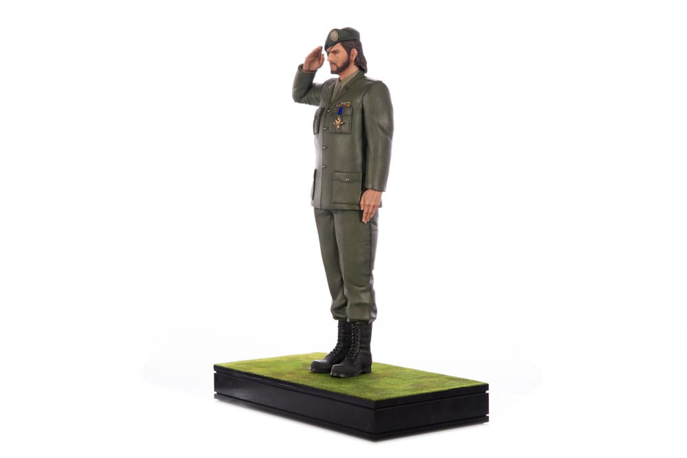 PREORDINE CHIUSO 12/2025 Metal Gear Solid 3: Snake Eater Statue 1/4 Big Boss Requiem 55 cm (PREORDINE NON CANCELLABILE)