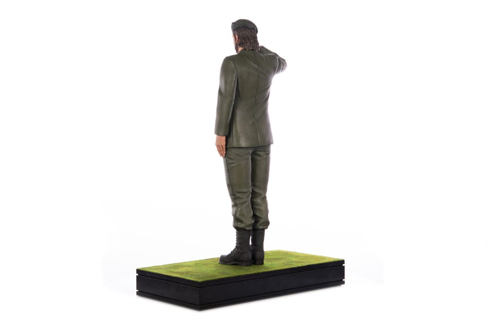 PREORDINE CHIUSO 12/2025 Metal Gear Solid 3: Snake Eater Statue 1/4 Big Boss Requiem 55 cm (PREORDINE NON CANCELLABILE)