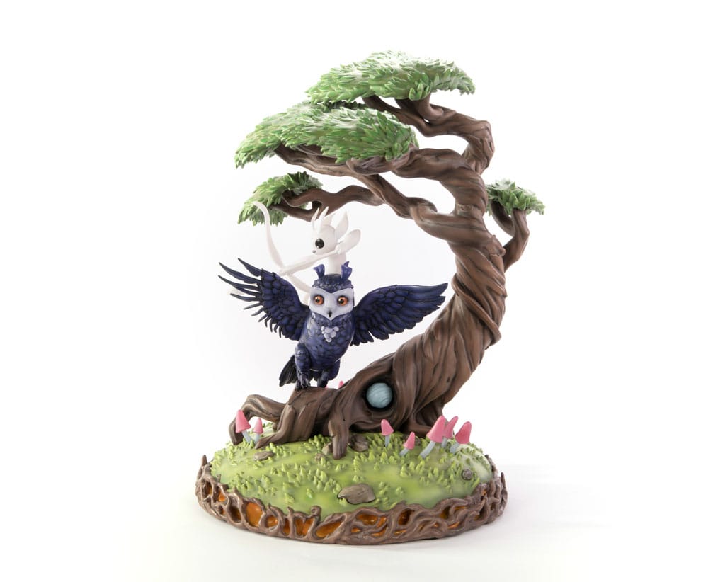 PREORDINE 06/2026 Ori and the Will of the Wisps Statue Ori and Ku Day Ver. 38 cm  (PREORDINE NON CANCELLABILE)
