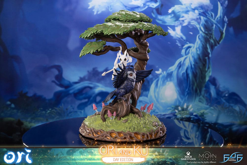 PREORDINE 06/2026 Ori and the Will of the Wisps Statue Ori and Ku Day Ver. 38 cm  (PREORDINE NON CANCELLABILE)