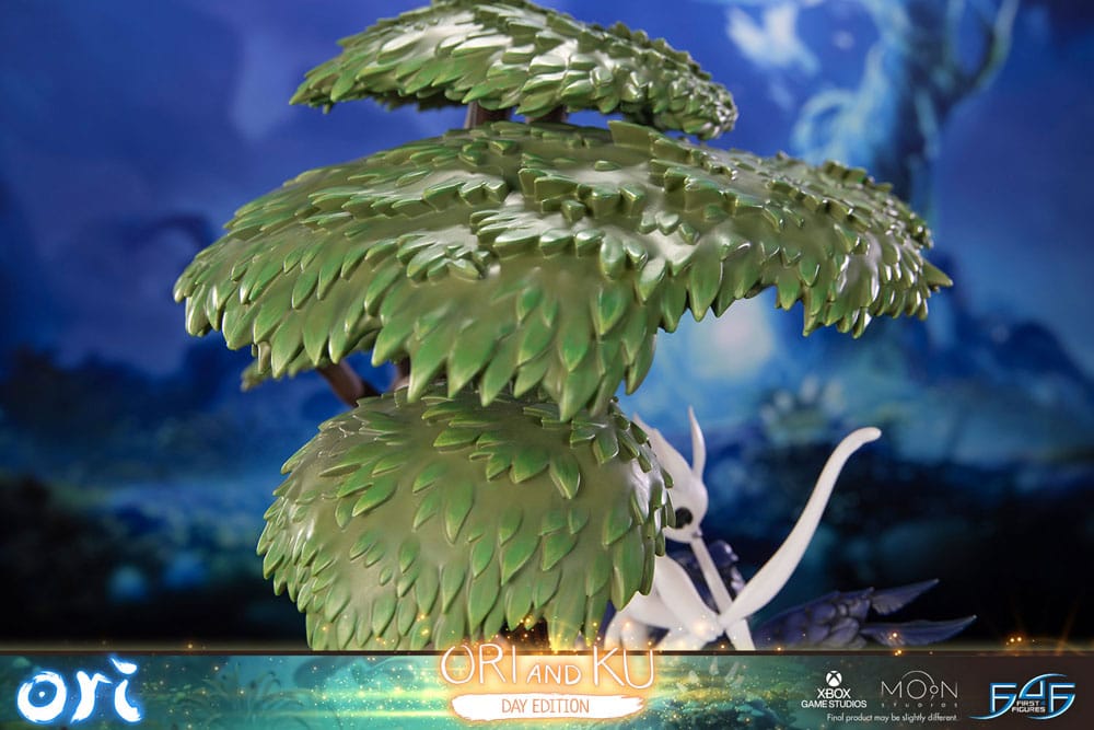 PREORDINE 06/2026 Ori and the Will of the Wisps Statue Ori and Ku Day Ver. 38 cm  (PREORDINE NON CANCELLABILE)