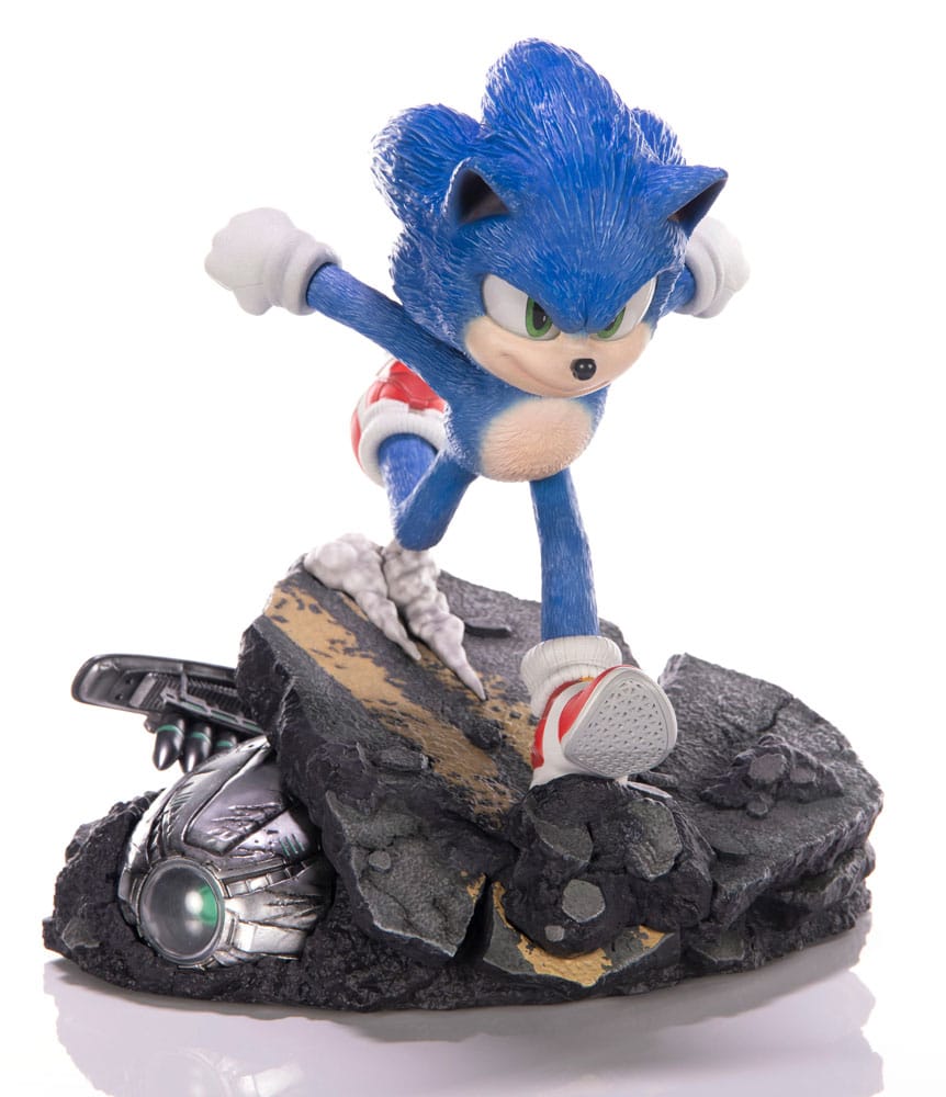 PREORDINE 09/2025 Sonic the Hedgehog 2 Statue Sonic Standoff 26 cm (PREORDINE NON CANCELLABILE)