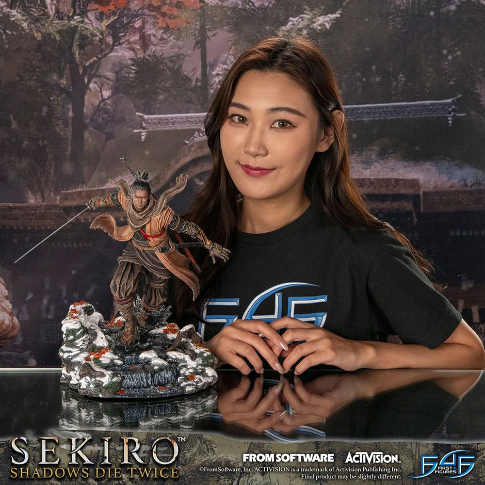 PREORDINE 09/2026 Sekiro: Shadows Die Twice Statue Sekiro 32 cm (PREORDINE NON CANCELLABILE)