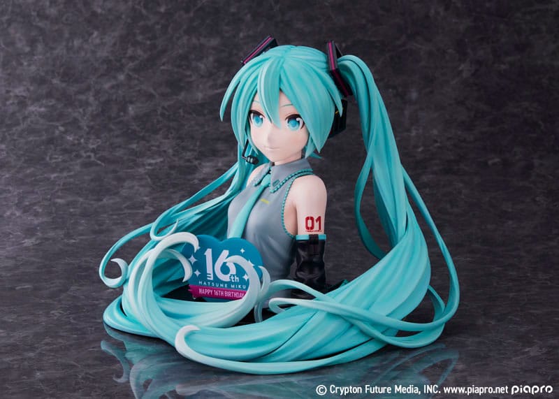 PREORDINE ESAURITO Hatsune Miku Bust Hatsune Miku 16th Anniversary 25 cm
