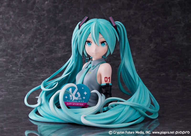 PREORDINE ESAURITO Hatsune Miku Bust Hatsune Miku 16th Anniversary 25 cm