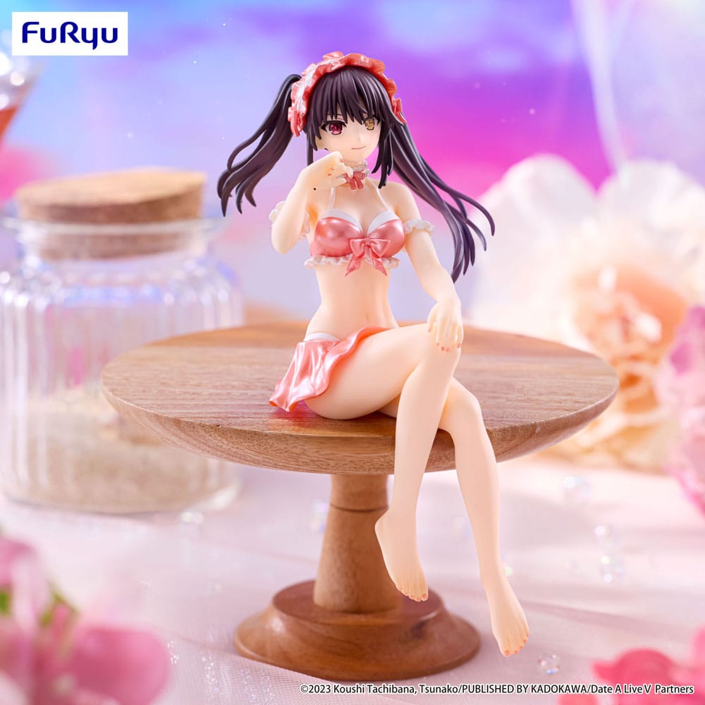 PREORDINE+ 03/2026 Date A Live V Noodle Stopper PVC Statue Kurumi Tokisaki Swimsuit Pastel Red Color Ver. 15 cm