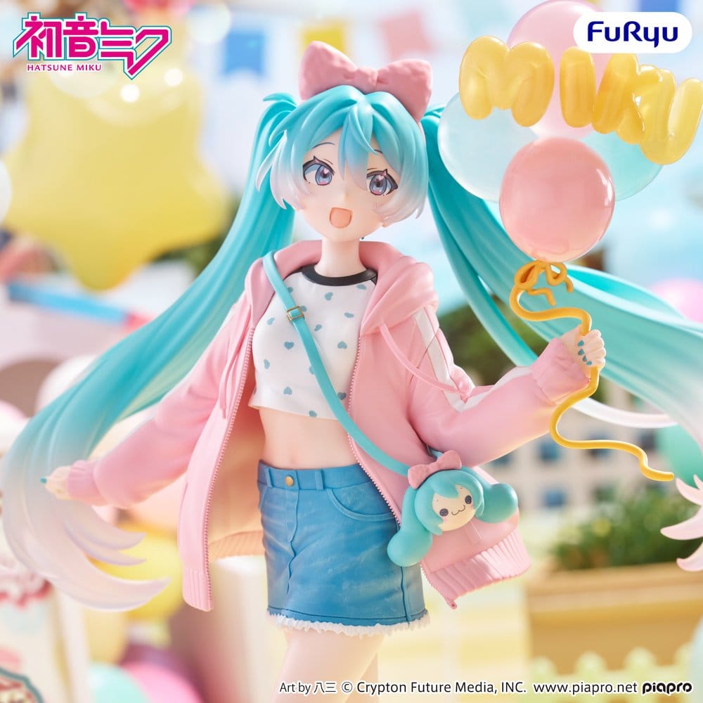 PREORDINE+ 02/2027 Hatsune Miku Muchute PVC Figure Theme Park Date Version 19 cm