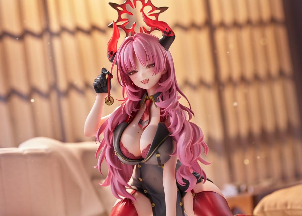 PREORDINE+ 07/2027 Blue Archive PVC Figure 1/7 Satsuki Memorial Lobby Ver. 21 cm