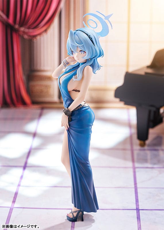 PREORDINE+ 07/2026 Blue Archive PVC Statue 1/7 Ako (Dress) 25 cm