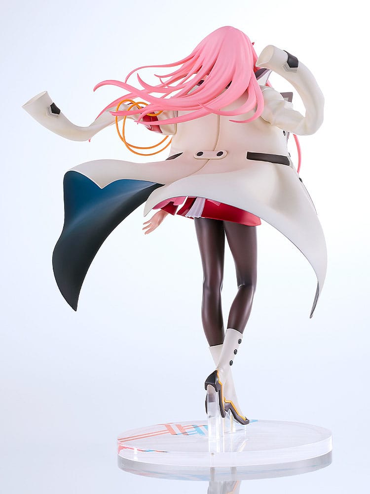 PREORDINE+ 07/2026 Darling in the Franxx PVC Statue 1/7 Zero Two 25 cm