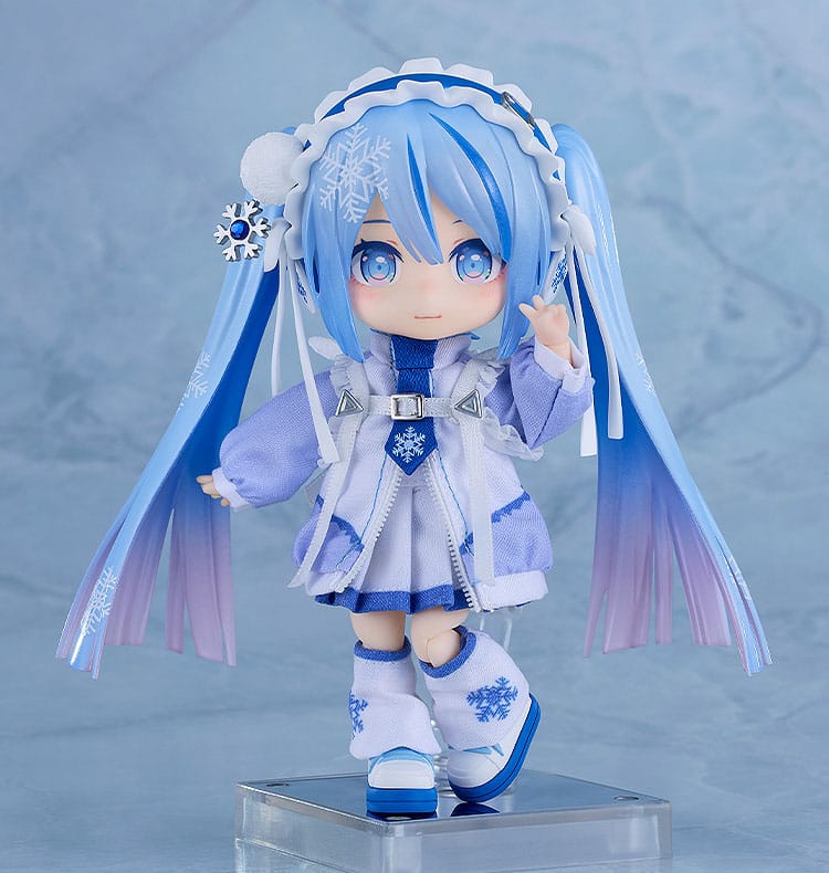 PREORDINE 04/2026 Character Vocal Series 01: Hatsune Mik Nendoroid Doll Action Figure Snow Miku: Yukiiro Pop Ver. 14 cm  (PREORDINE NON CANCELLABILE)