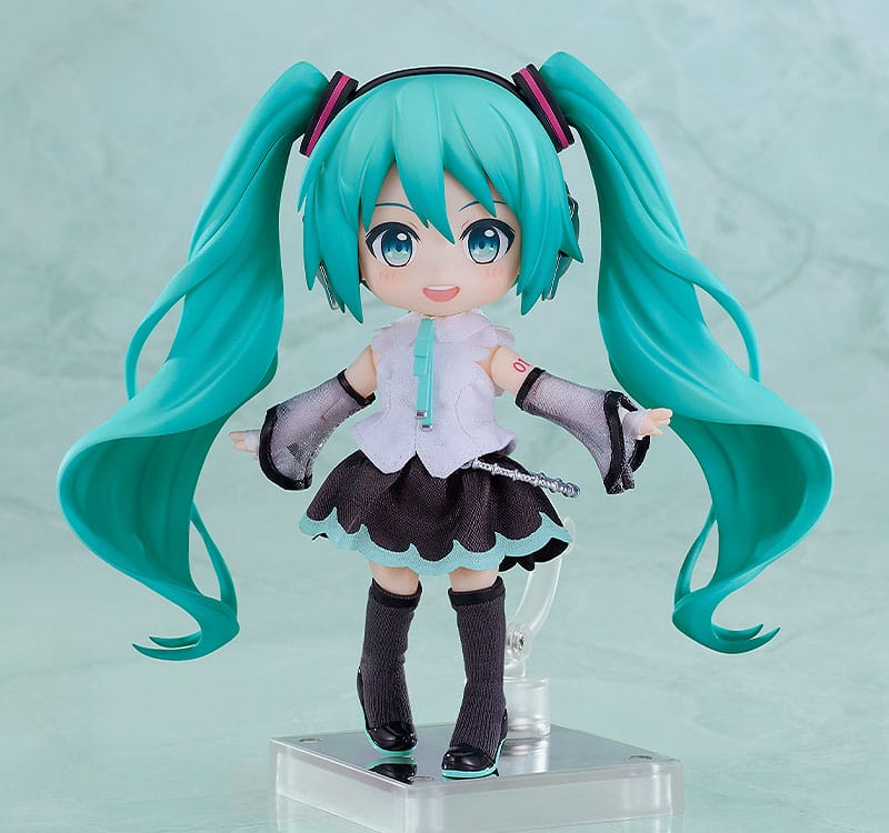 PREORDINE+ 03/2026 Piapro Characters Nendoroid Doll Action Figure Snow Miku: Yukiiro Pop Ver. 14 cm