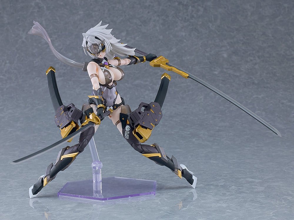 PREORDINE+ 03/2027 Cutie Honey Nova Plamatea Plastic Model Kit Black Honey 17 cm