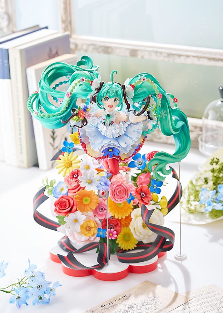 PREORDINE+ 04/2027 Character Vocal Series 01: Hatsune Miku PVC Statue 1/7 Hatsune Miku: Japan Live Tour 2025 Blooming 32 cm