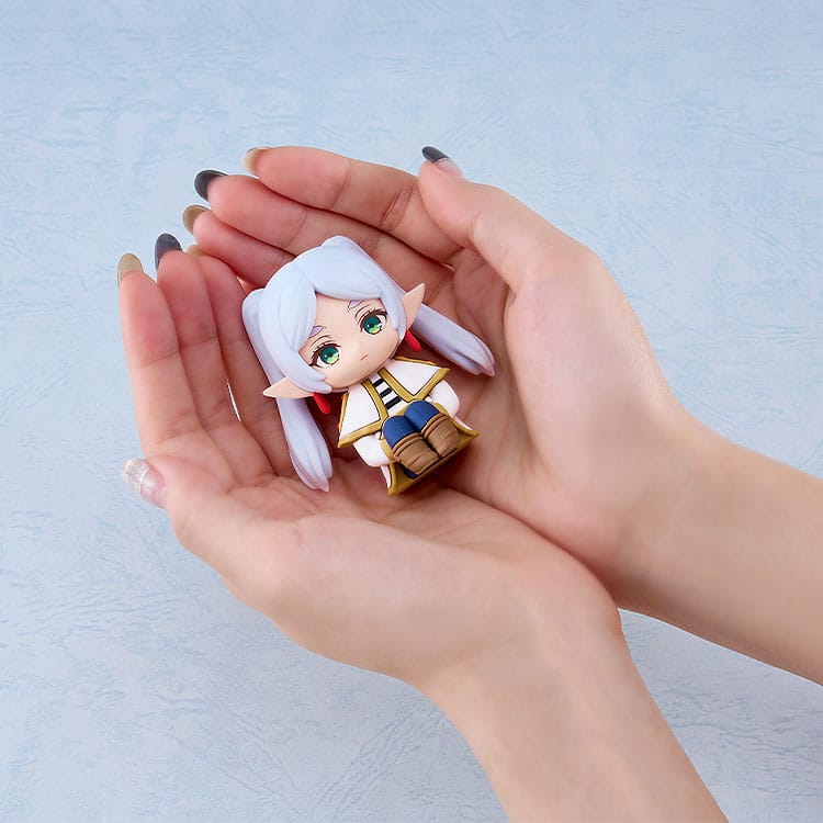 PREORDINE+ 08/2026 Frieren: Beyond Journey´s End Rubber Mascot Nendroid Plus Mini Figure Frieren 8 cm