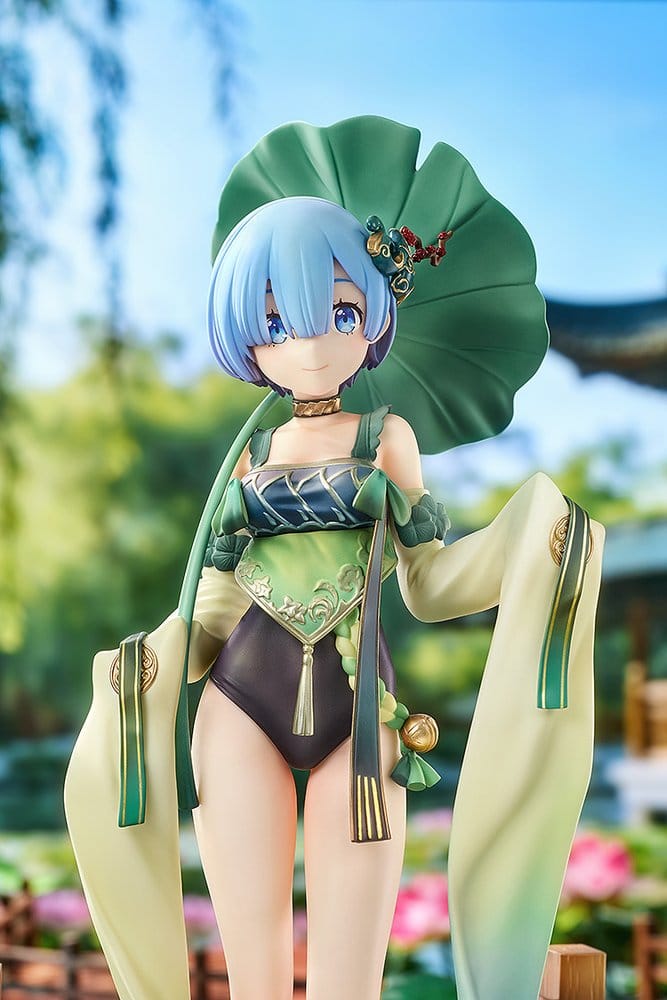 PREORDINE+ 06/2027 Re:ZERO -Starting Life in Another World- Statue 1/7 Rem: Breather in the Garden Ver. 26 cm