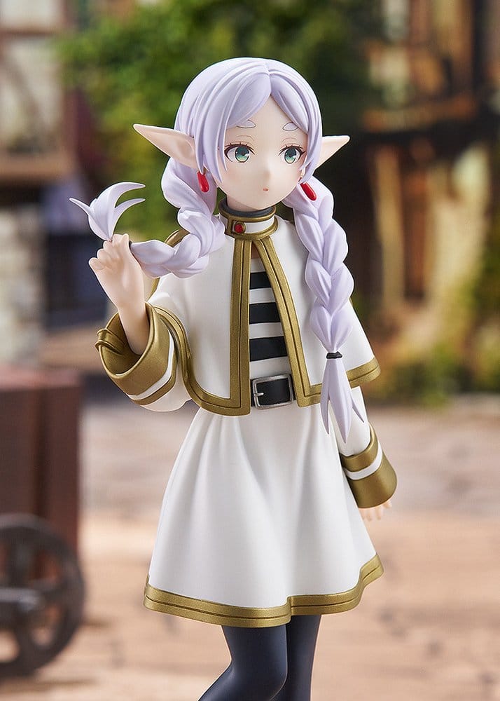 PREORDINE+ 01/2027 Frieren: Beyond Journey's End Pop Up Parade Frieren: Braids Ver. 17 cm